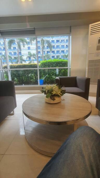 Ezbeds Near Mall Of Asia Манила Екстериор снимка