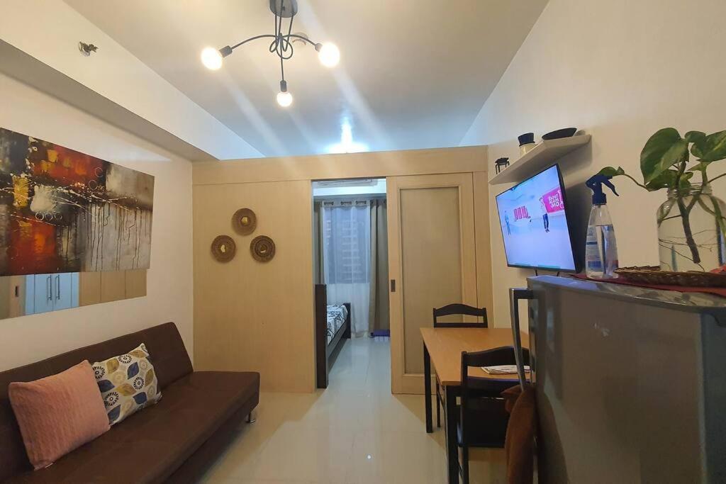 Ezbeds Near Mall Of Asia Манила Екстериор снимка