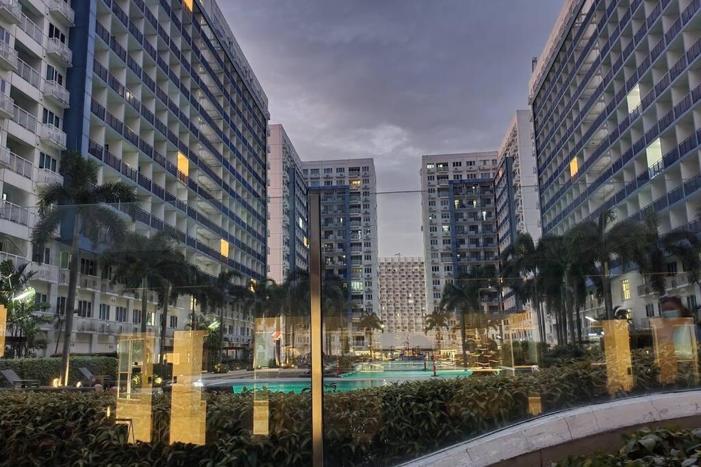 Ezbeds Near Mall Of Asia Манила Екстериор снимка
