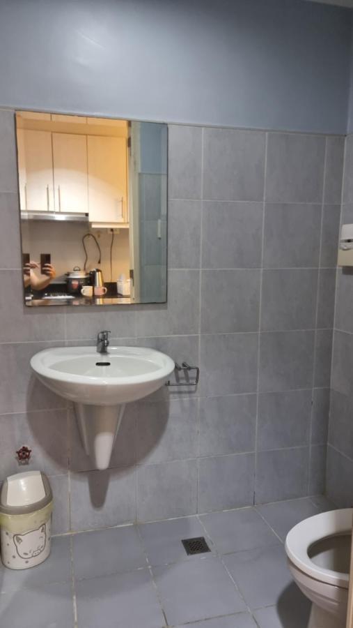 Ezbeds Near Mall Of Asia Манила Екстериор снимка
