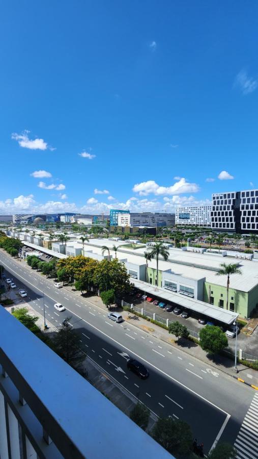 Ezbeds Near Mall Of Asia Манила Екстериор снимка